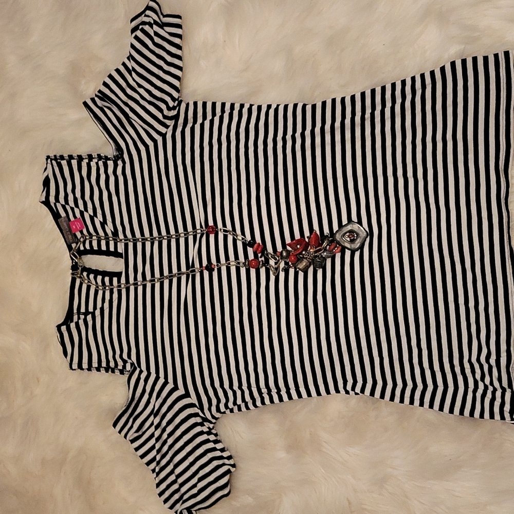 Cold shoulder top